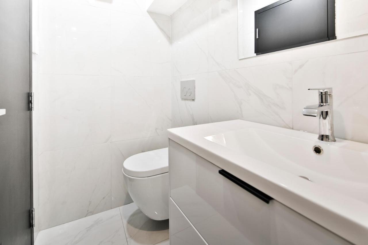 Parc Avenue Hostel มอนทรีอัล ภายนอก รูปภาพ