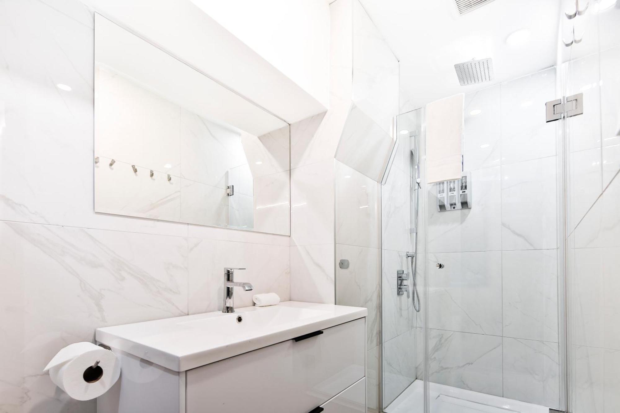 Parc Avenue Hostel มอนทรีอัล ภายนอก รูปภาพ